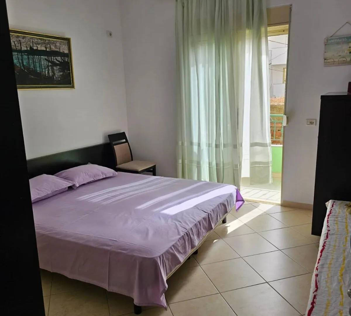 Amiable Apartment ساراندا
