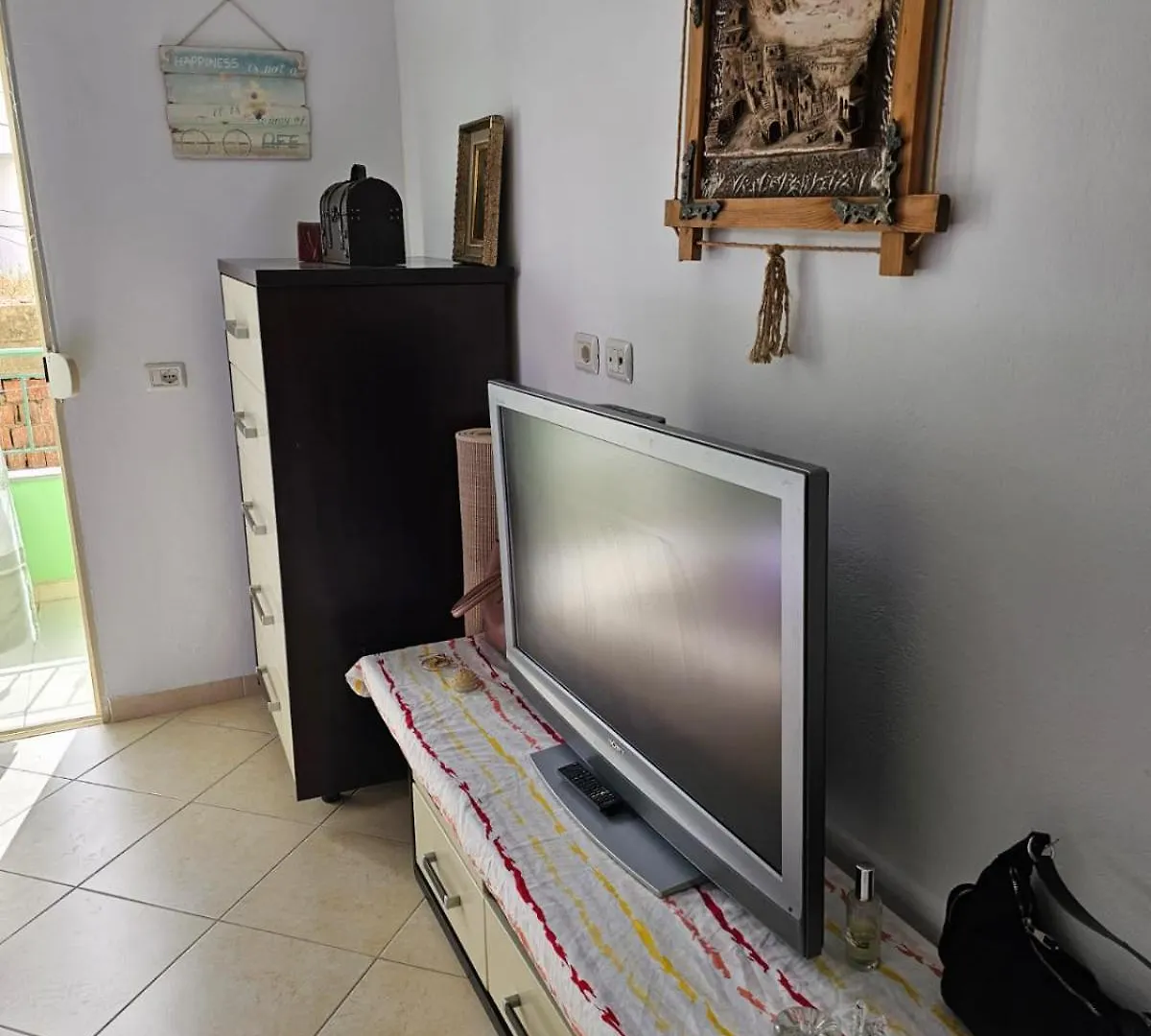 Amiable Apartment ساراندا 0*,